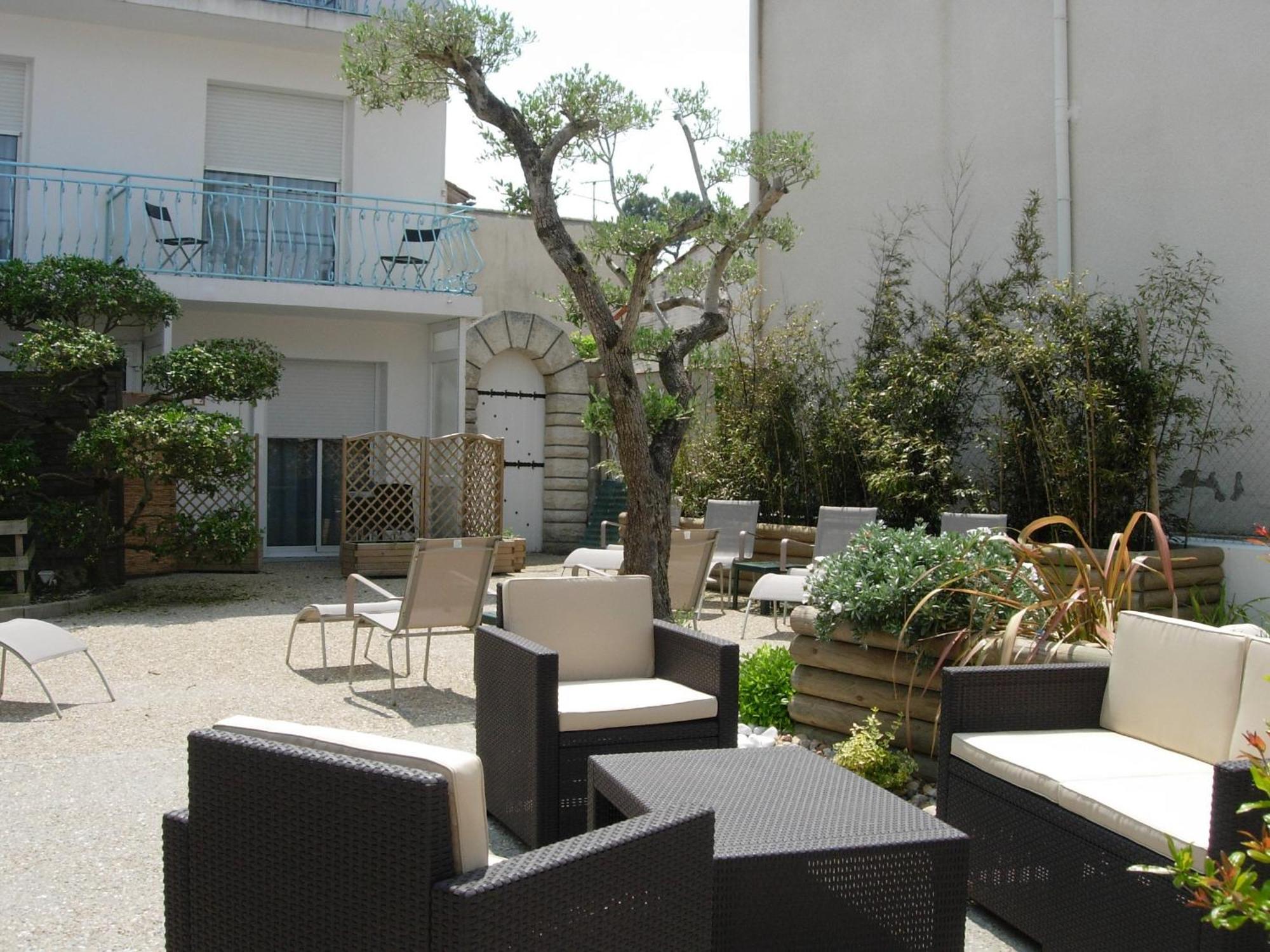 Hotel Colinette Saint-Georges-de-Didonne Exterior foto